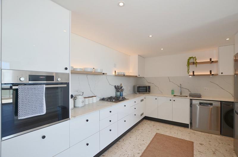 To Let 2 Bedroom Property for Rent in Dolphin Beach Western Cape